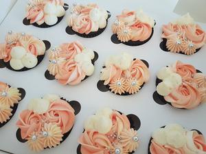 Charisma Cupcakes & Toppers