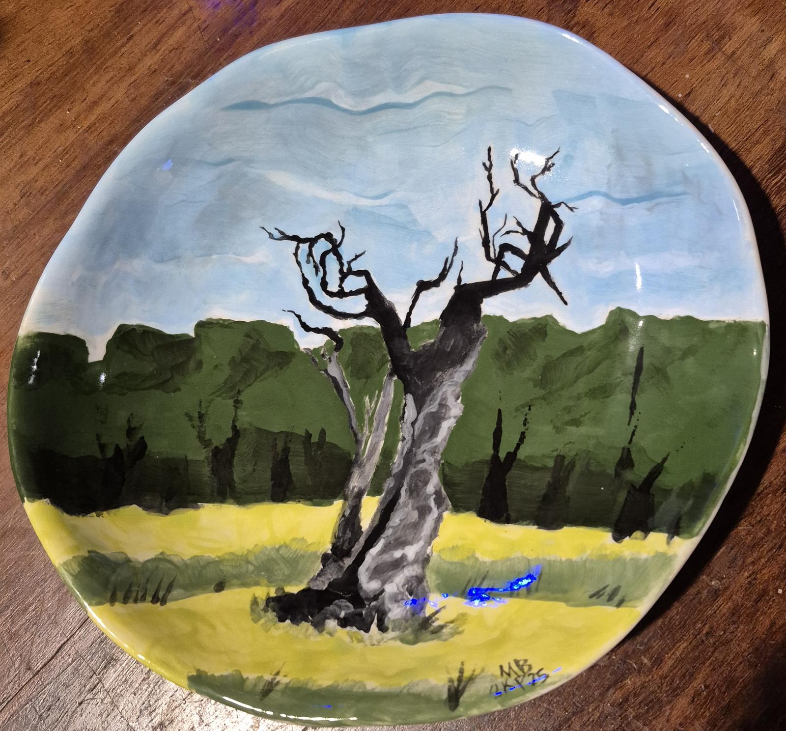 Dead tree in Field (ceramic plate)