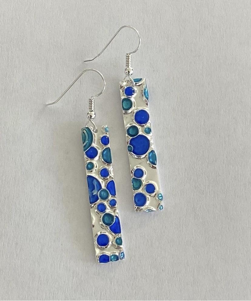 Silver earrings with uv-resin