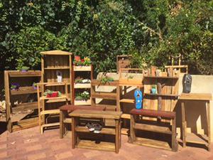 Mal's Rustic and Recycled