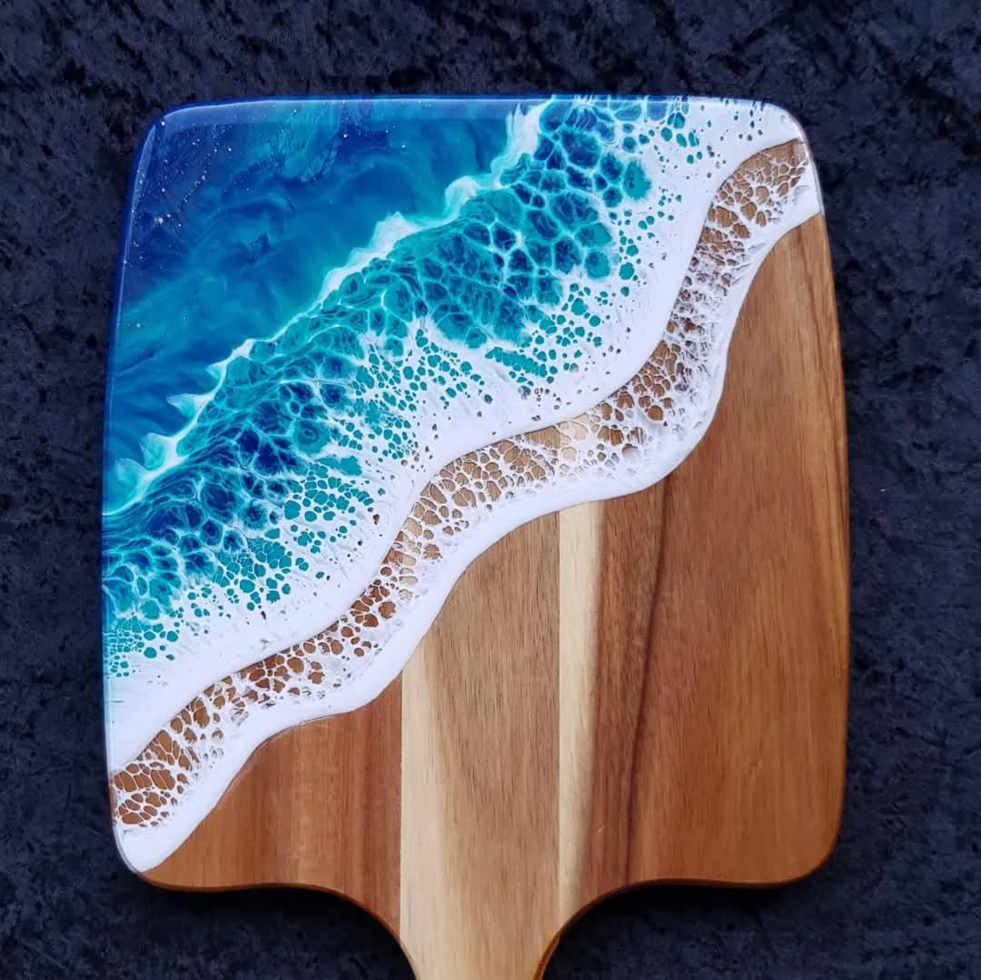 Serving board