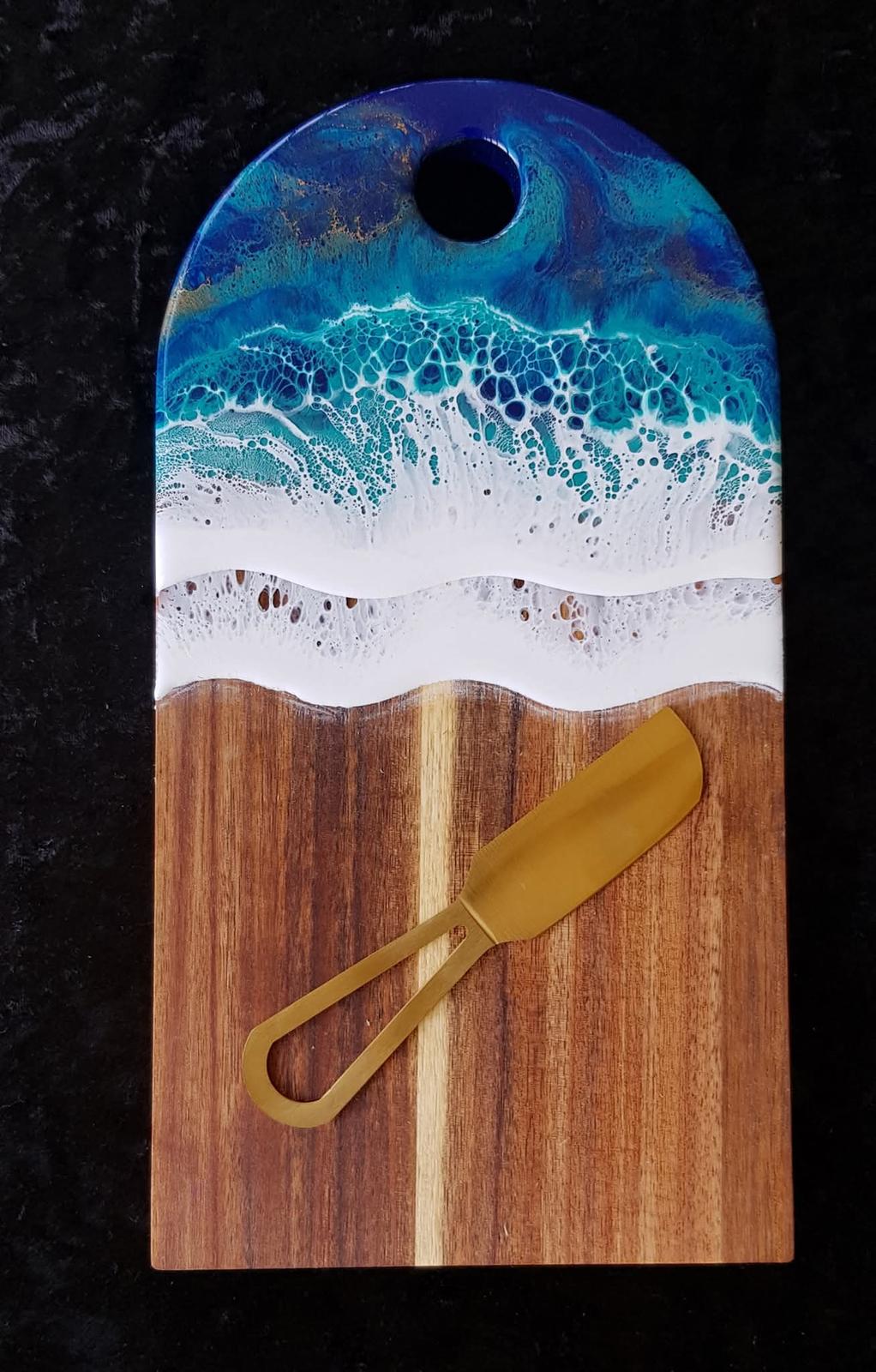 Small serving board