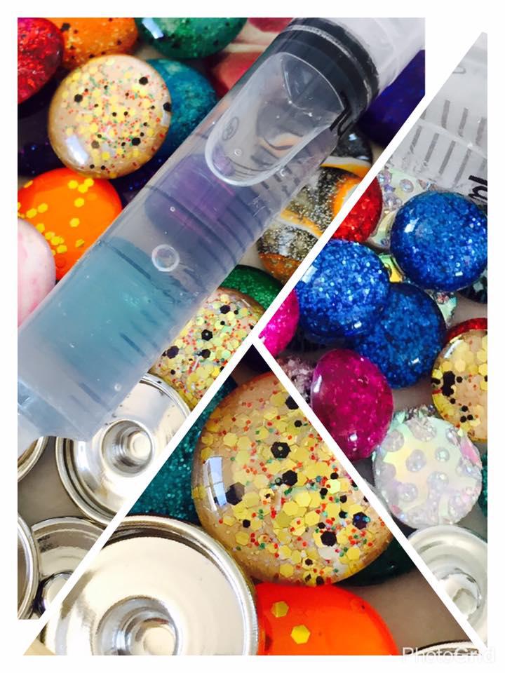 Handmade interchangable earrings from resin