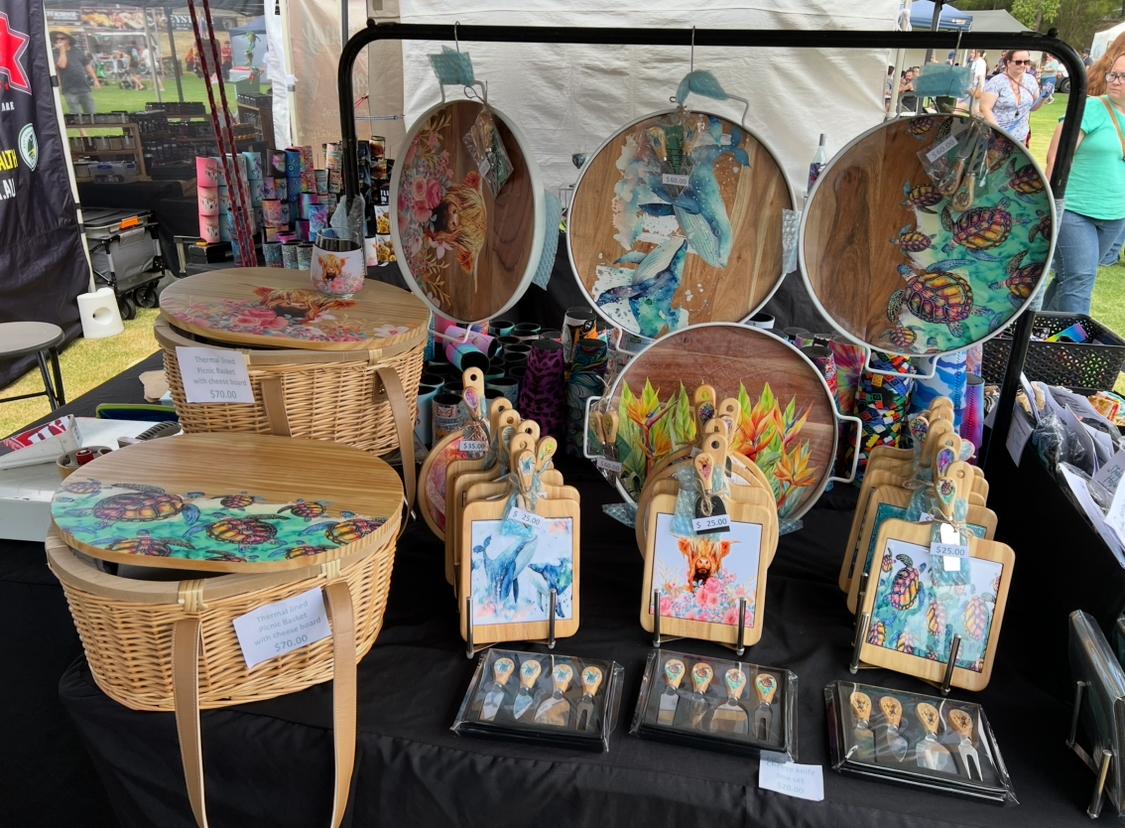 Cheese boards & picnic baskets