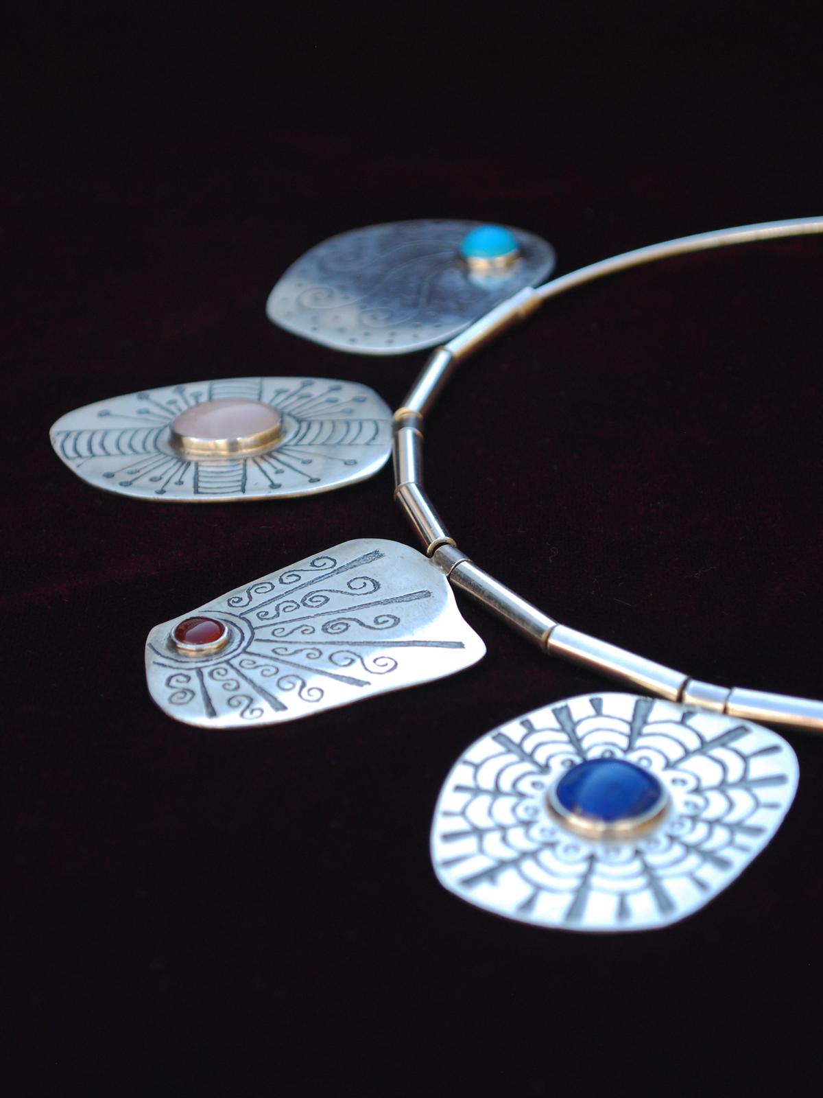 Etched Detail Necklace