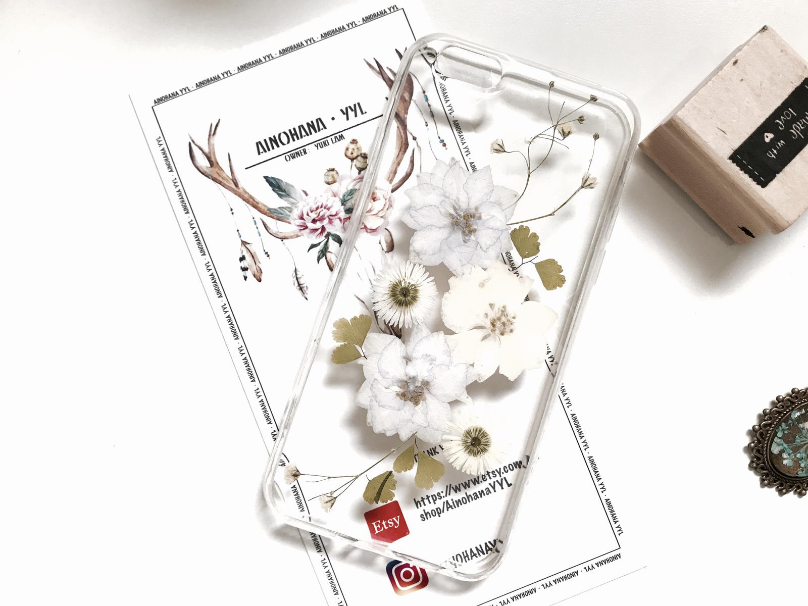 Flowery phone case
