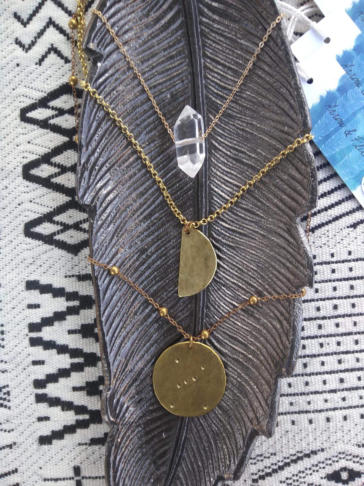Layering necklaces & visual set up