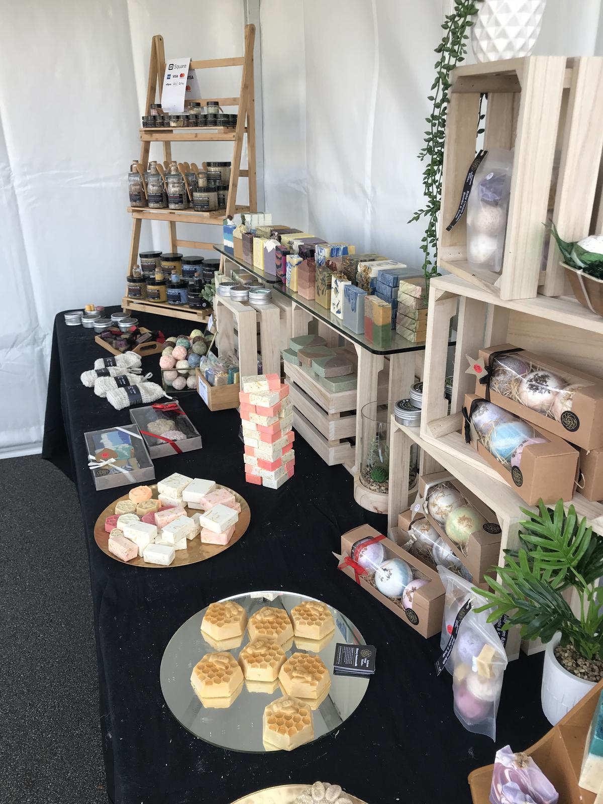 Market set up 3x3 marquee_3