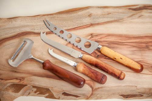 Camphor chopping board with butter and cheese knives