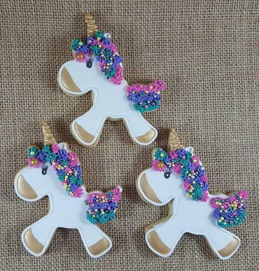 Vanilla unicorn cookies