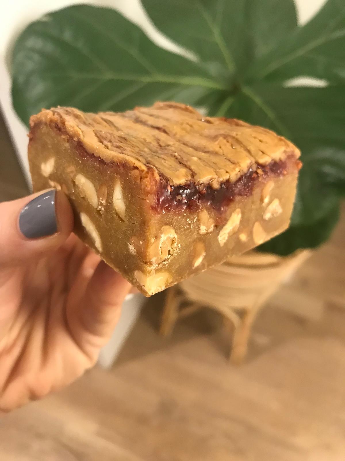 PB&J Blondie