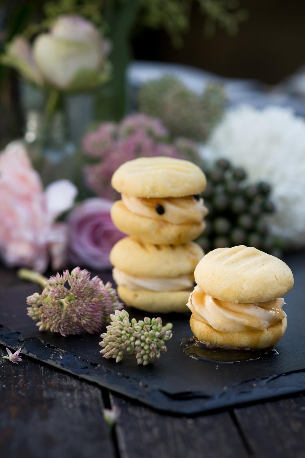Passionfruit Melting Moment