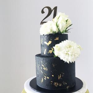 Cakes by Carli