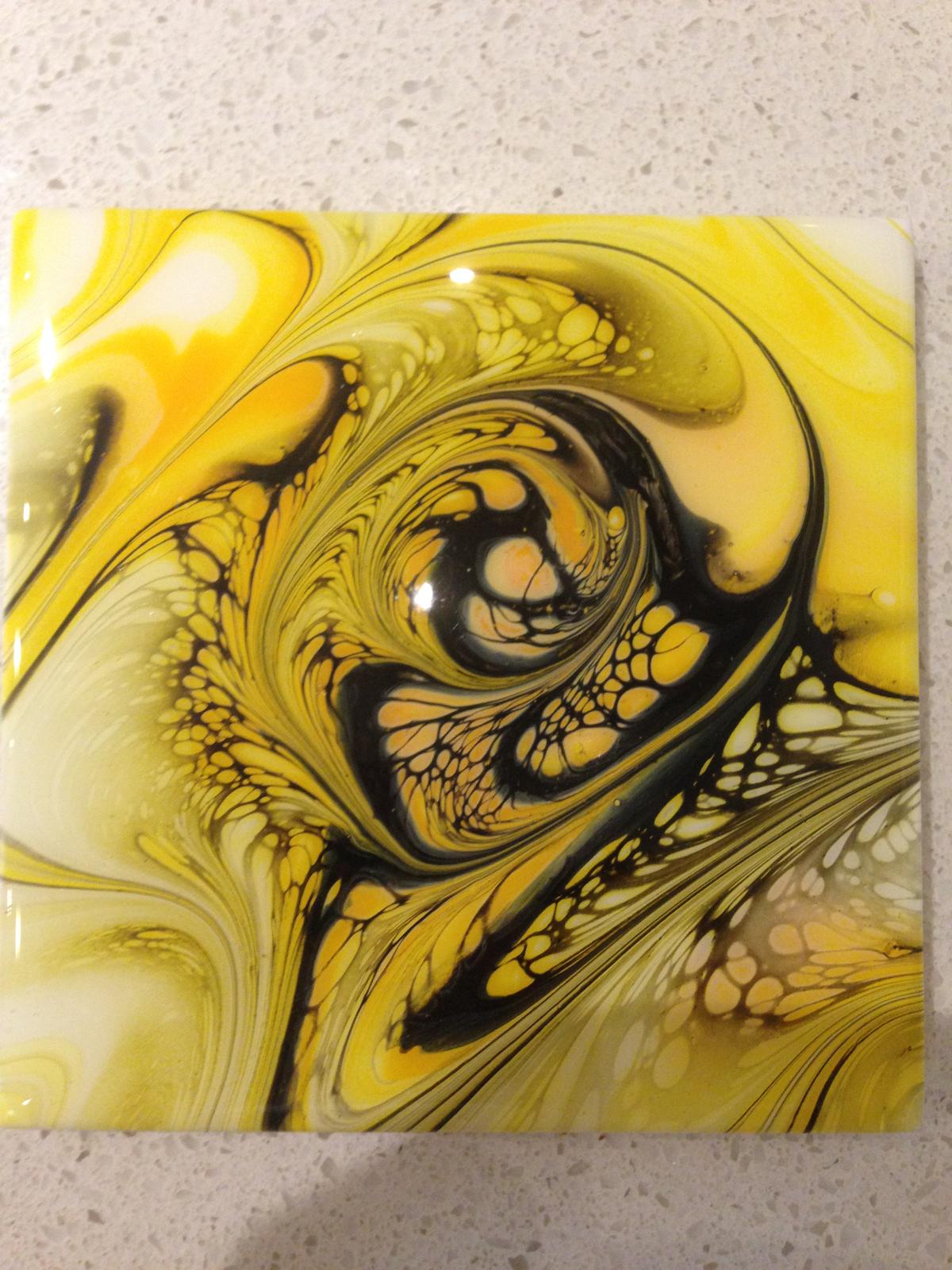 Art and high gloss tiles