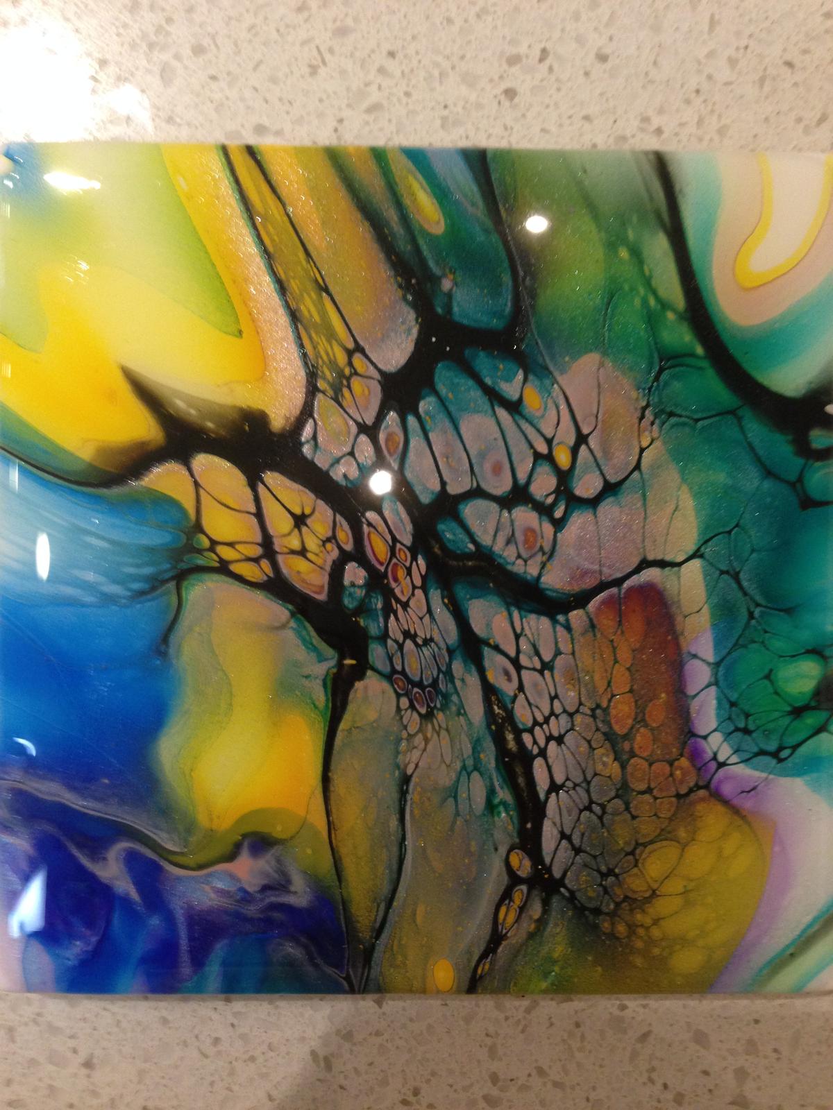 Art and high gloss tiles