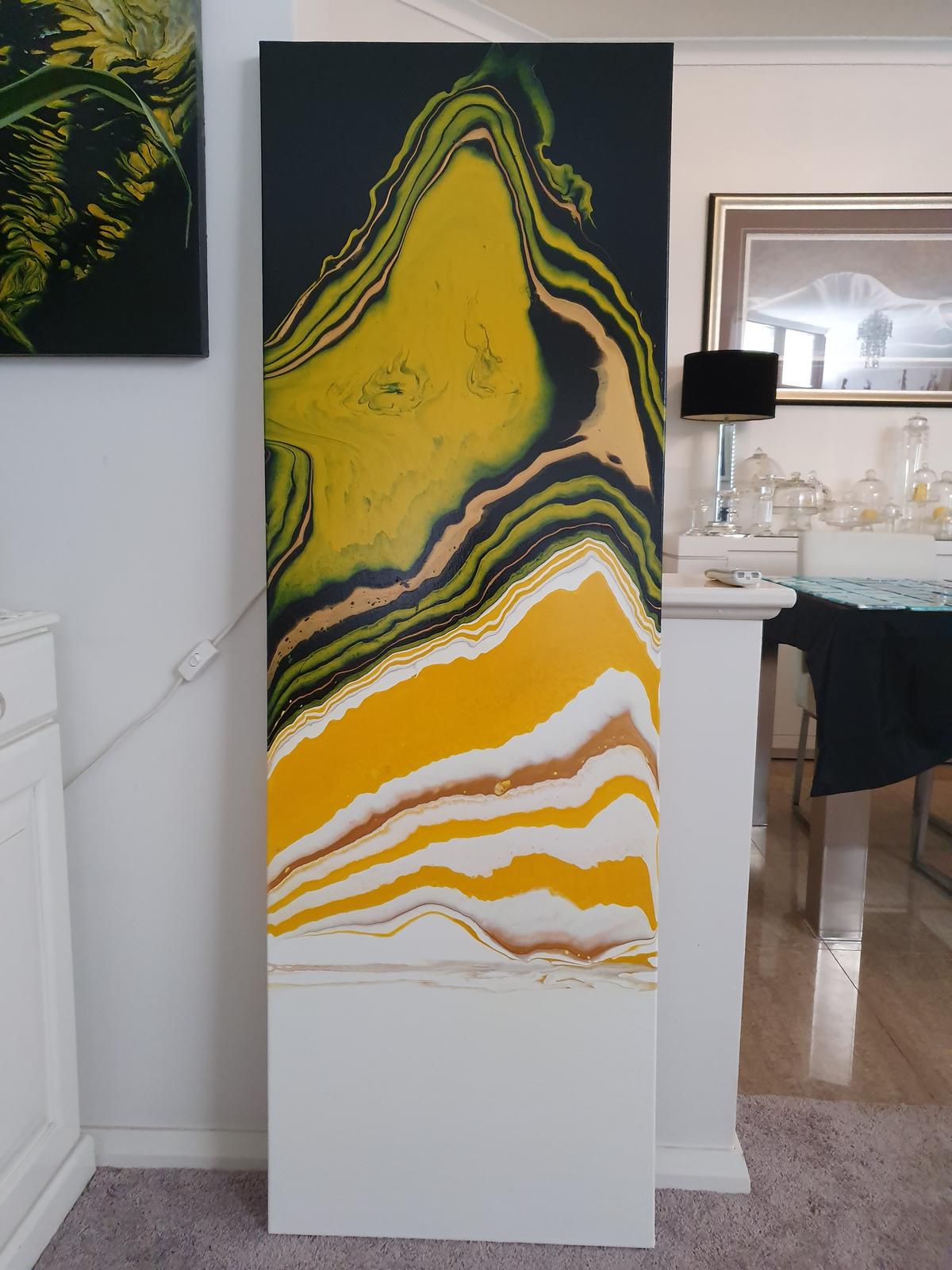 Art and high gloss tiles