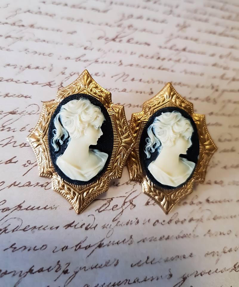 Cameo Studs