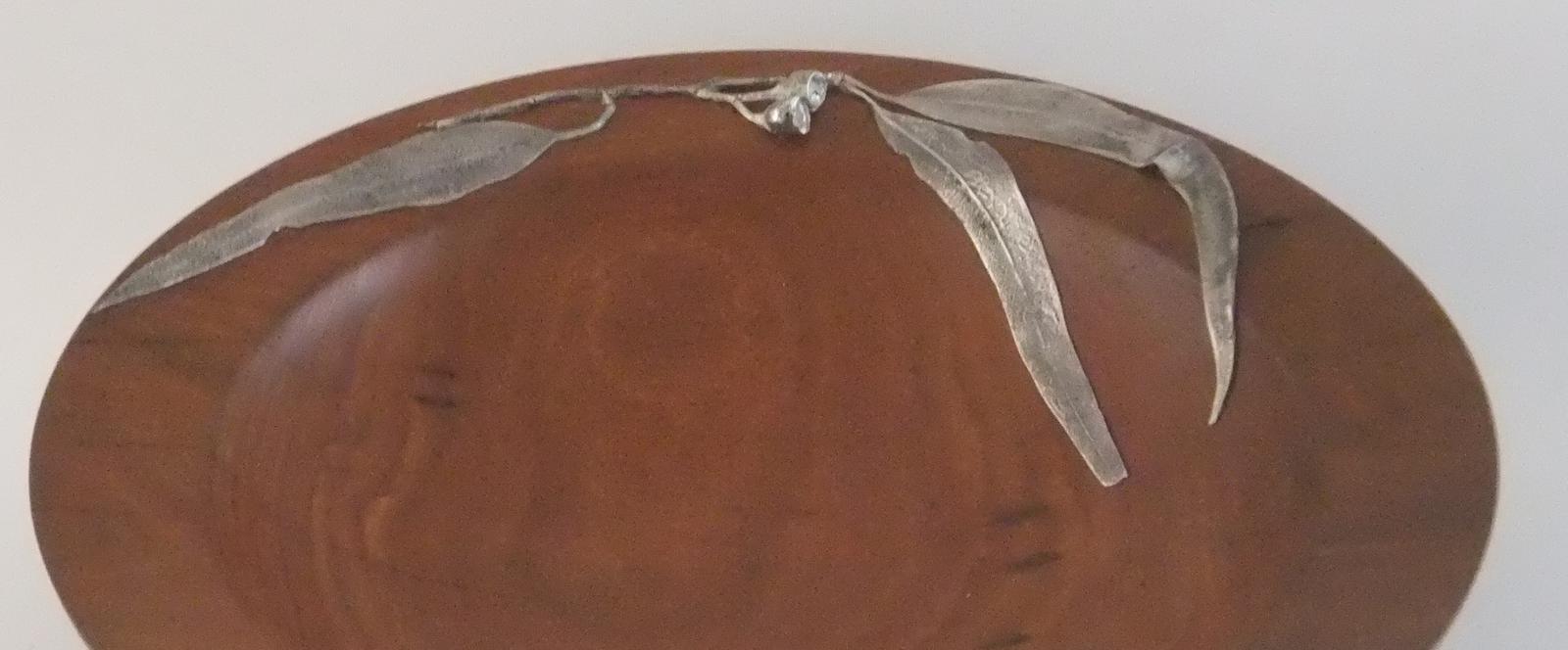 Bowl with pewter decoration