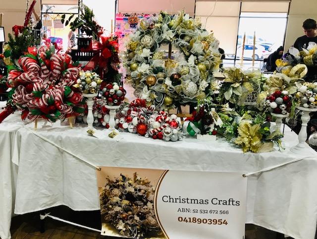 Christmas Crafts table setup