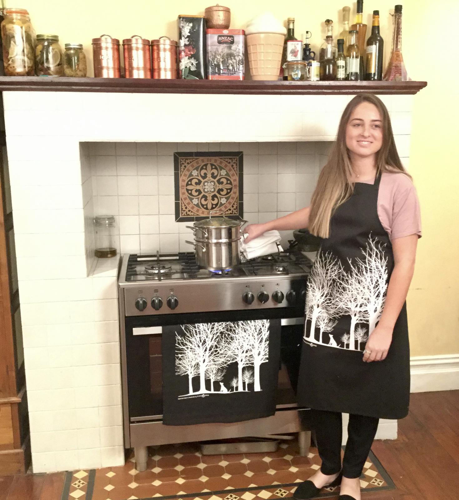 TTowel Apron Dog and Trees