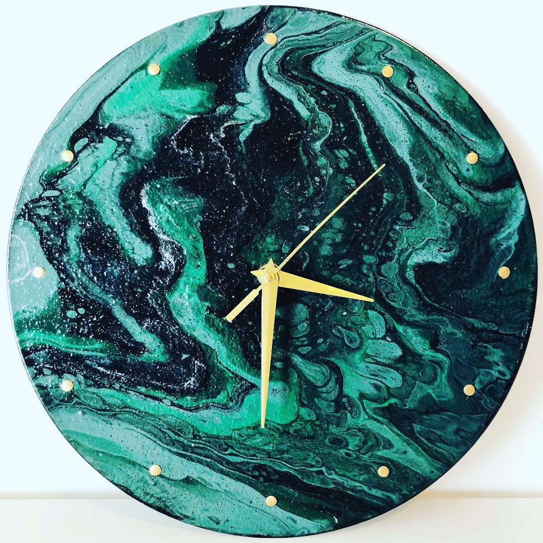 Green and Gold clock