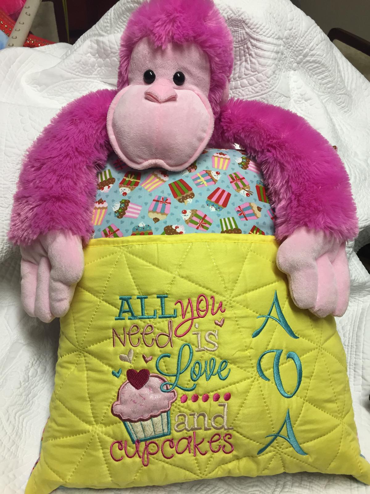 Cuddle reading cushions