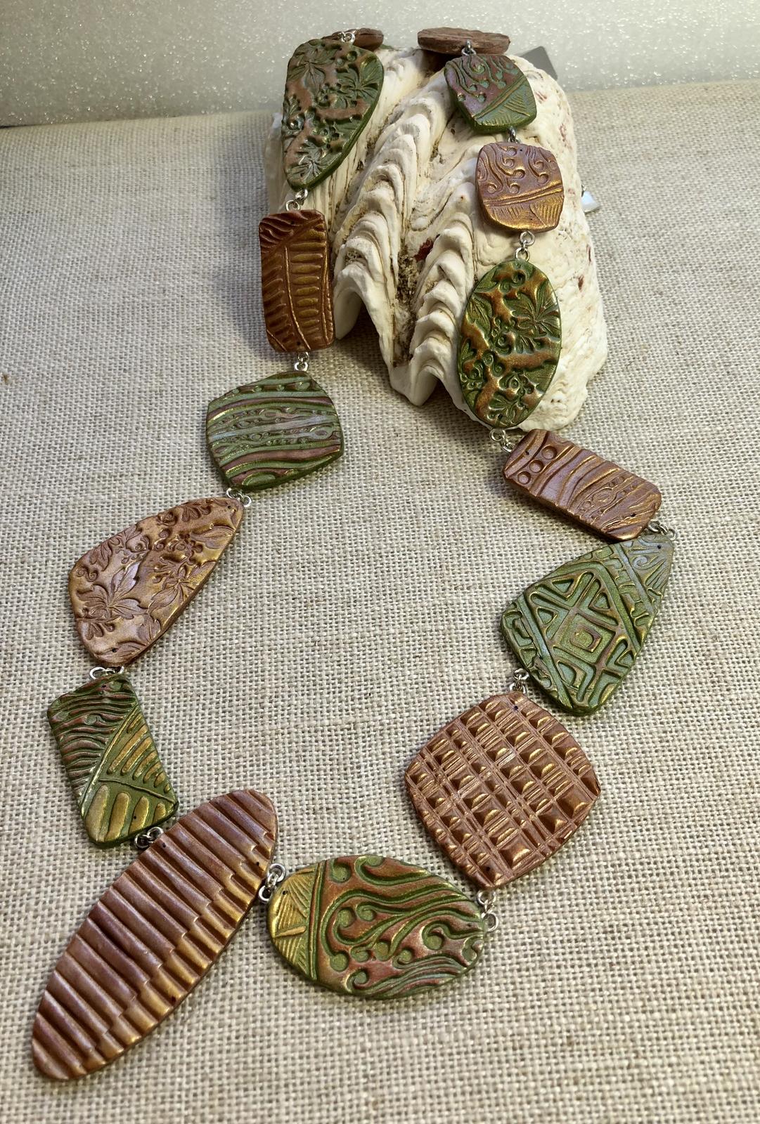 Statement Neckpiece