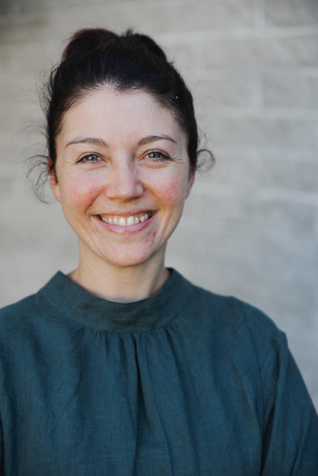 Artist & Glassblower Emma Lashmar