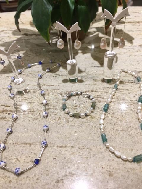 Freshwater pearls & Roman Glass