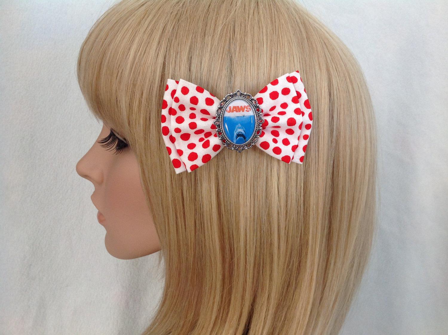 Jaws bow