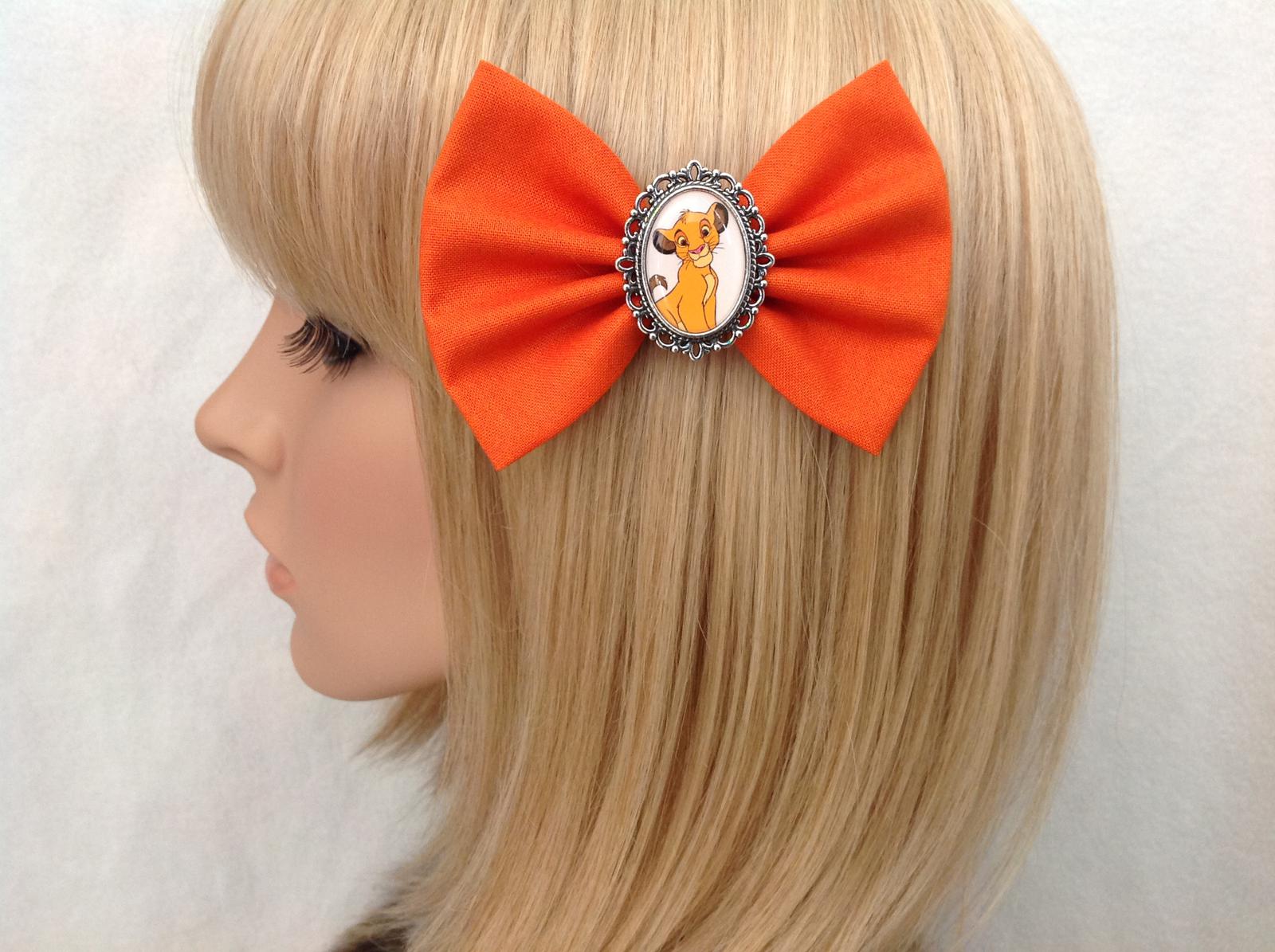 The Lion King Simba bow