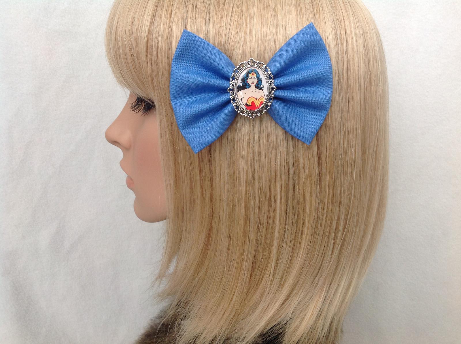 Wonder woman hair bow