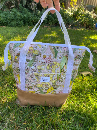May Gibbs Gumnut Babies Insulated Tote