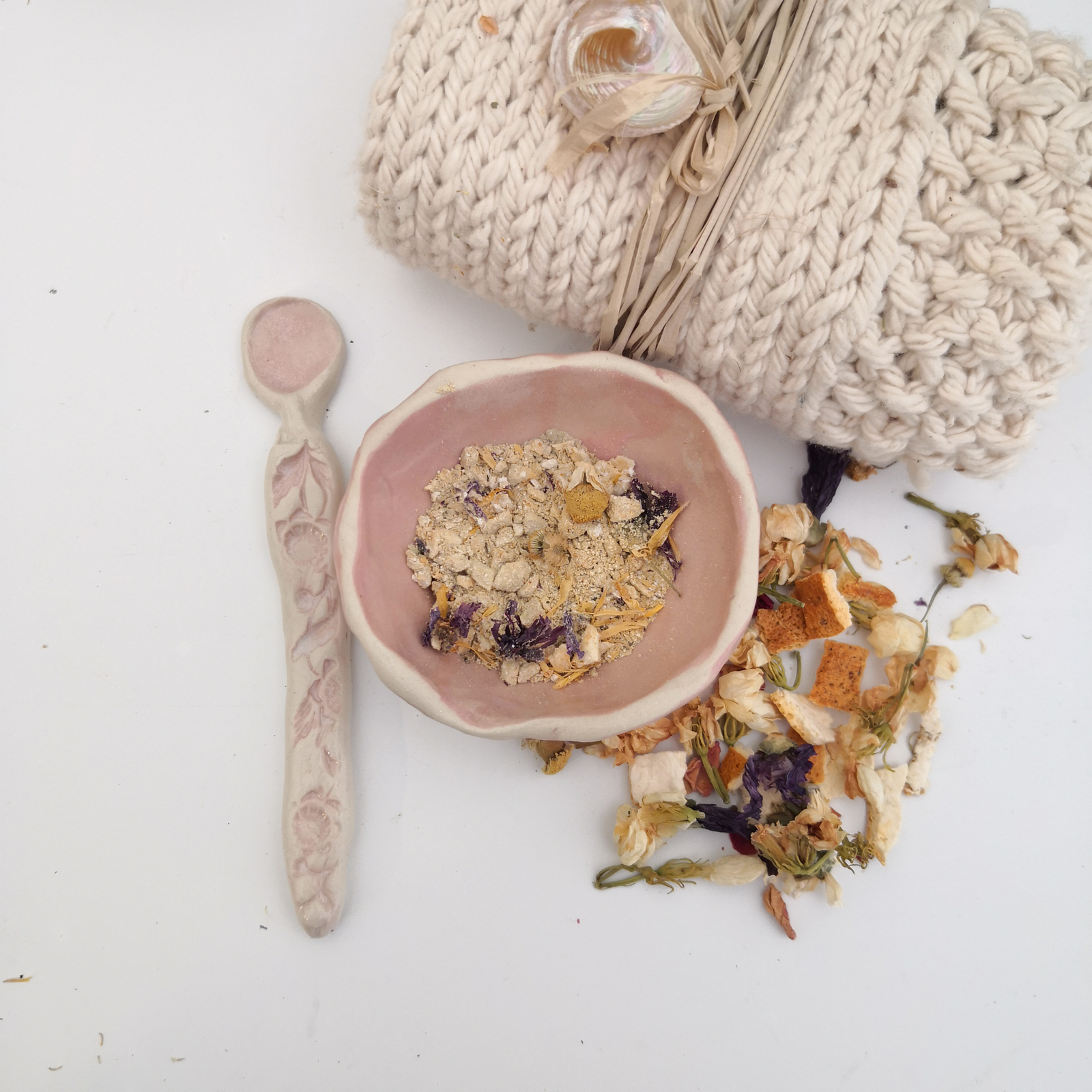 Face scrub & mask: normal skin