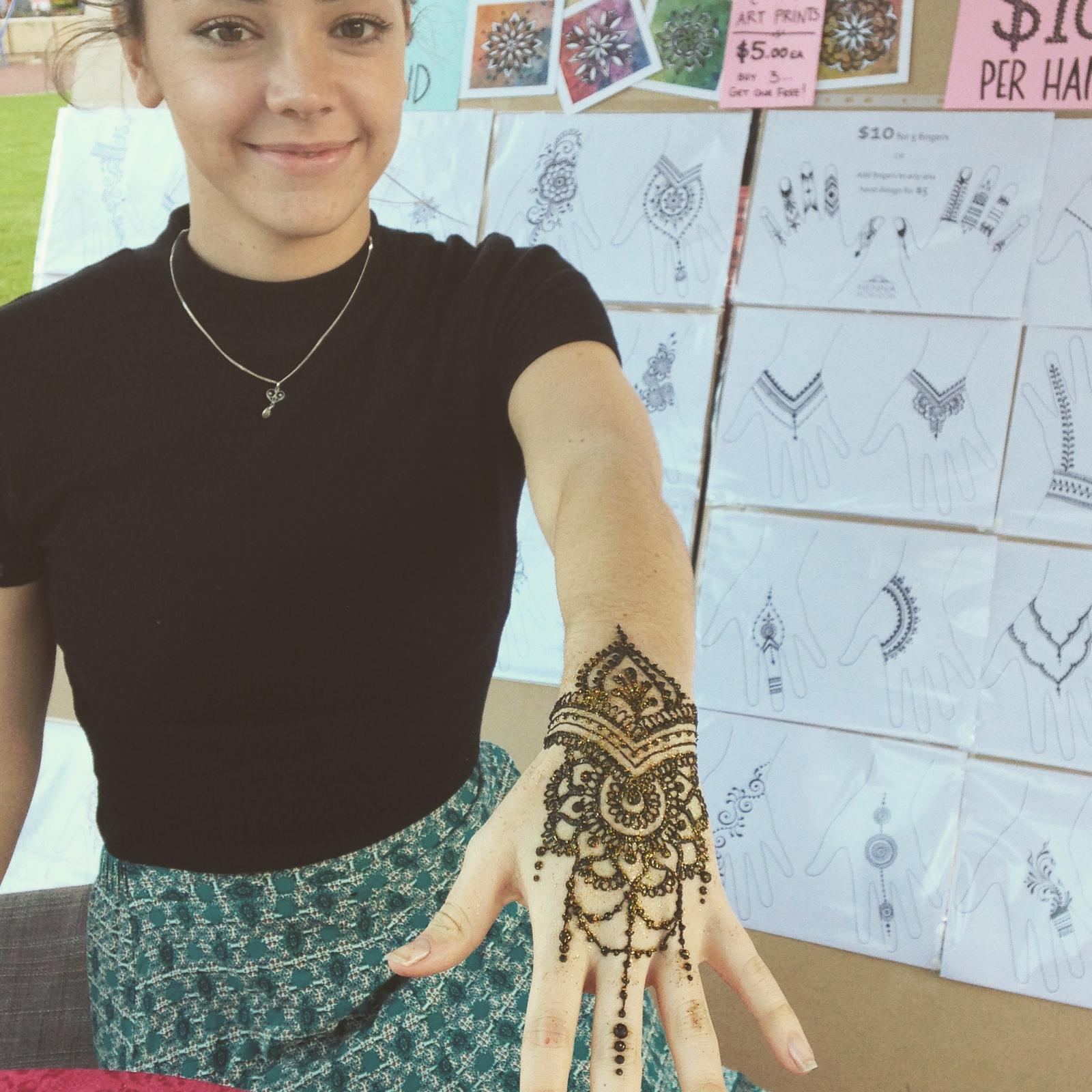 Mandala Hand Henna