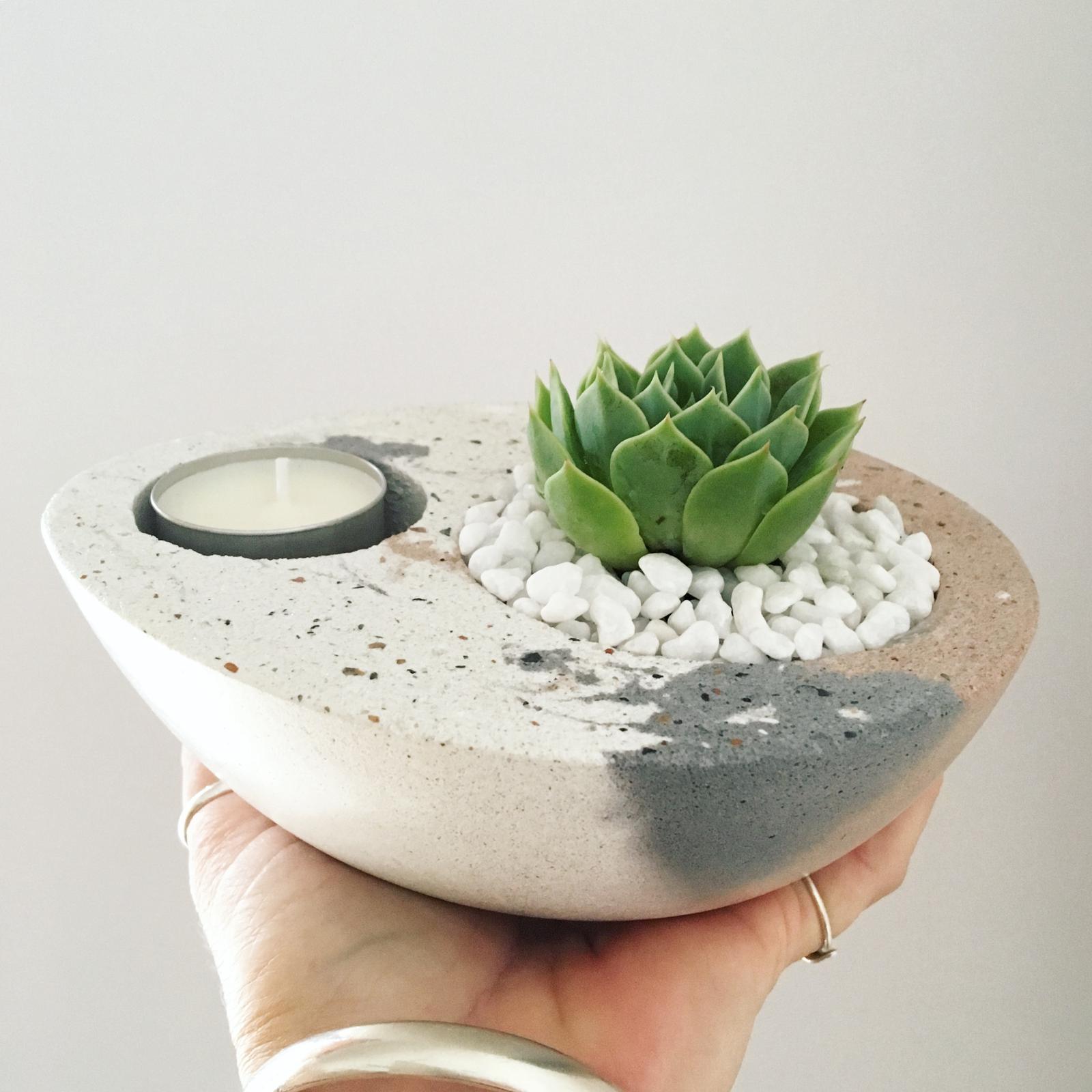 Teardrop pot