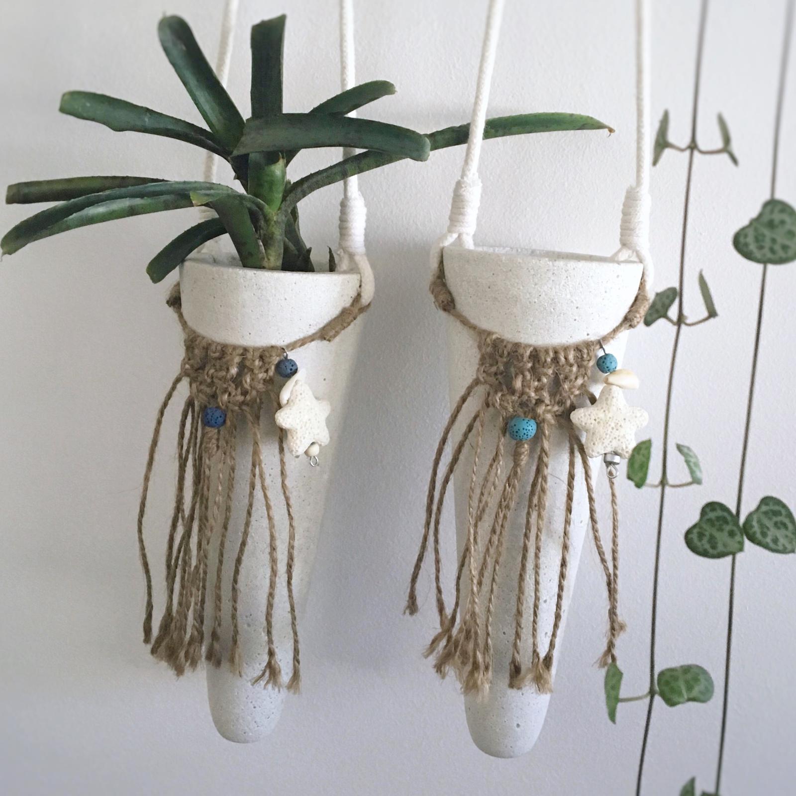 Macrame hanging cones
