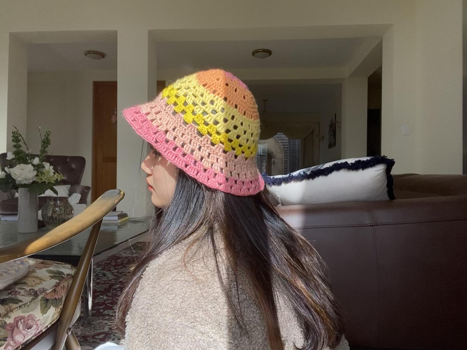 Crochet hat by Sunnyday Yarns