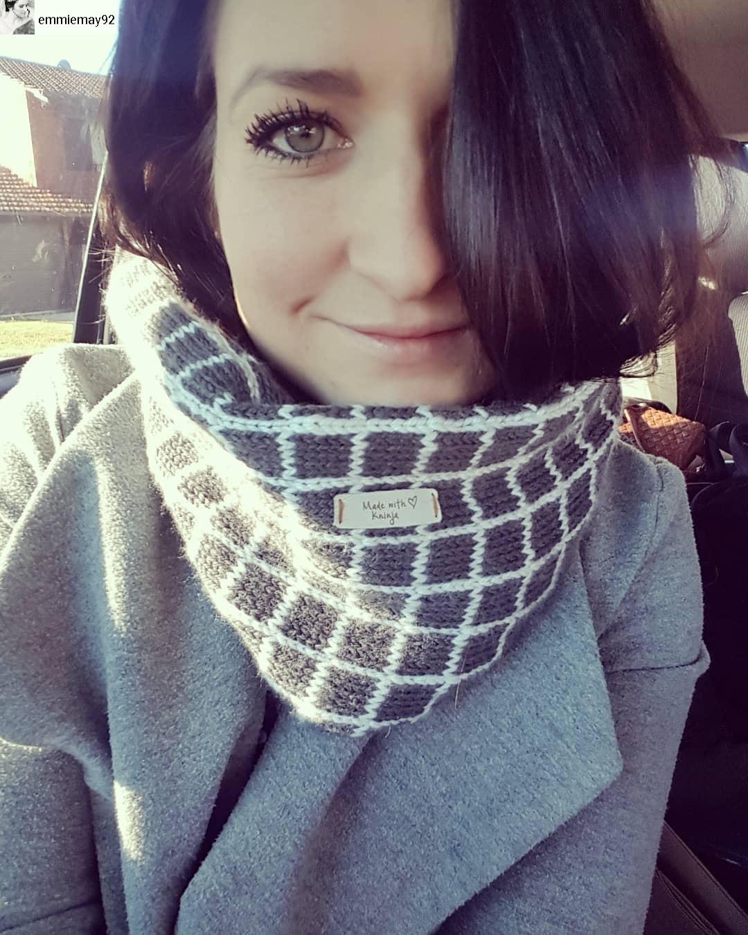 The Emily ~ Women's cowl