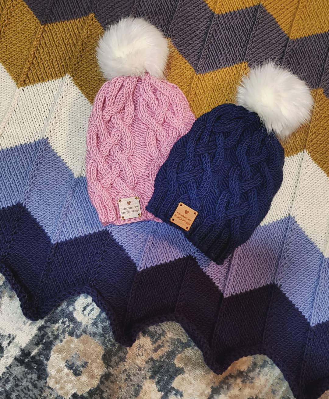 Kninja Meggs Classic Cabled Beanie ~ Twin baby set