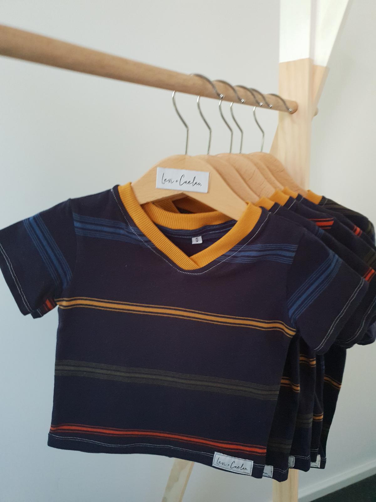 V-neck tee