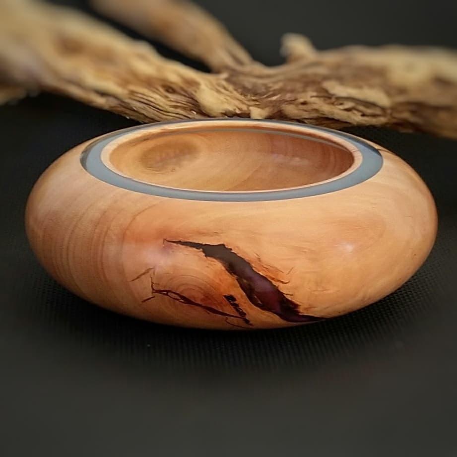 Marri Bowl c/w Blue Resin Ring