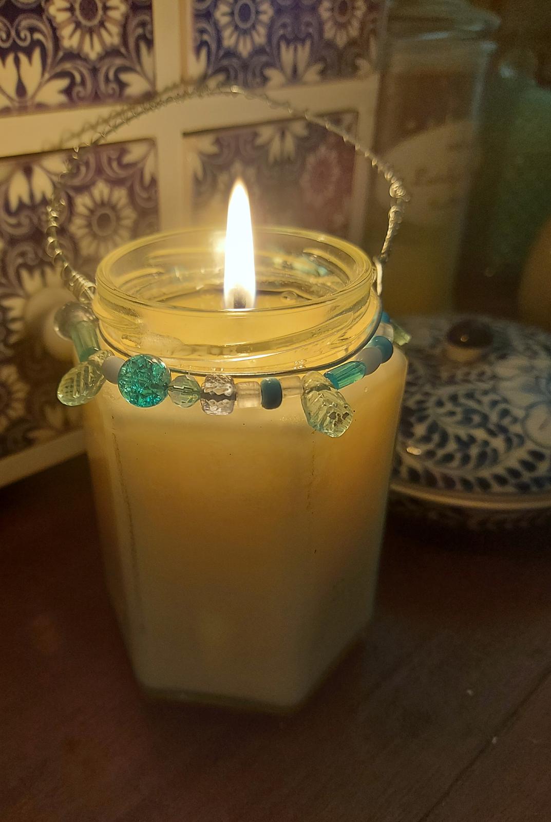 Beaded hexagonal soy