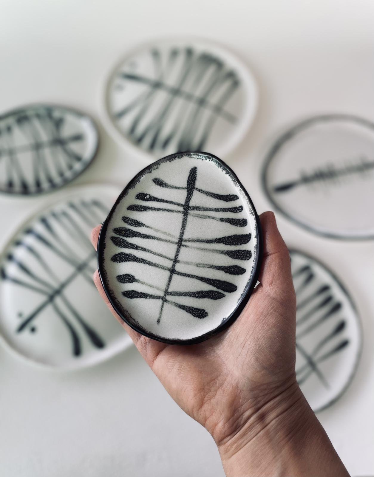 Porcelain ceramics