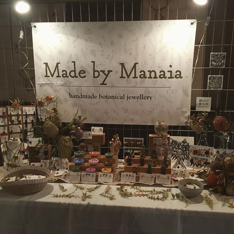 stall front
