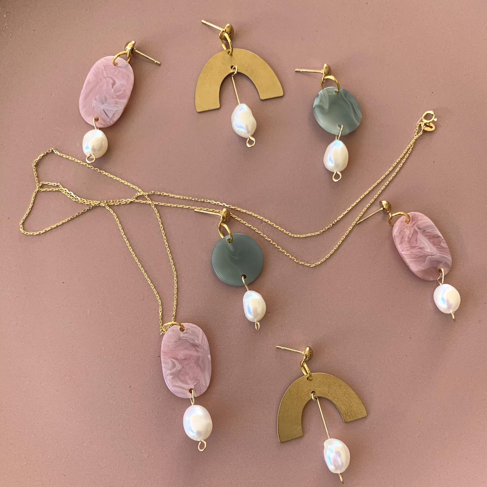 New pearl & acrylic range of earrings & necklaces