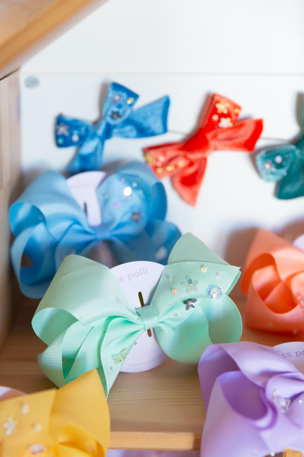 Olivia Bows