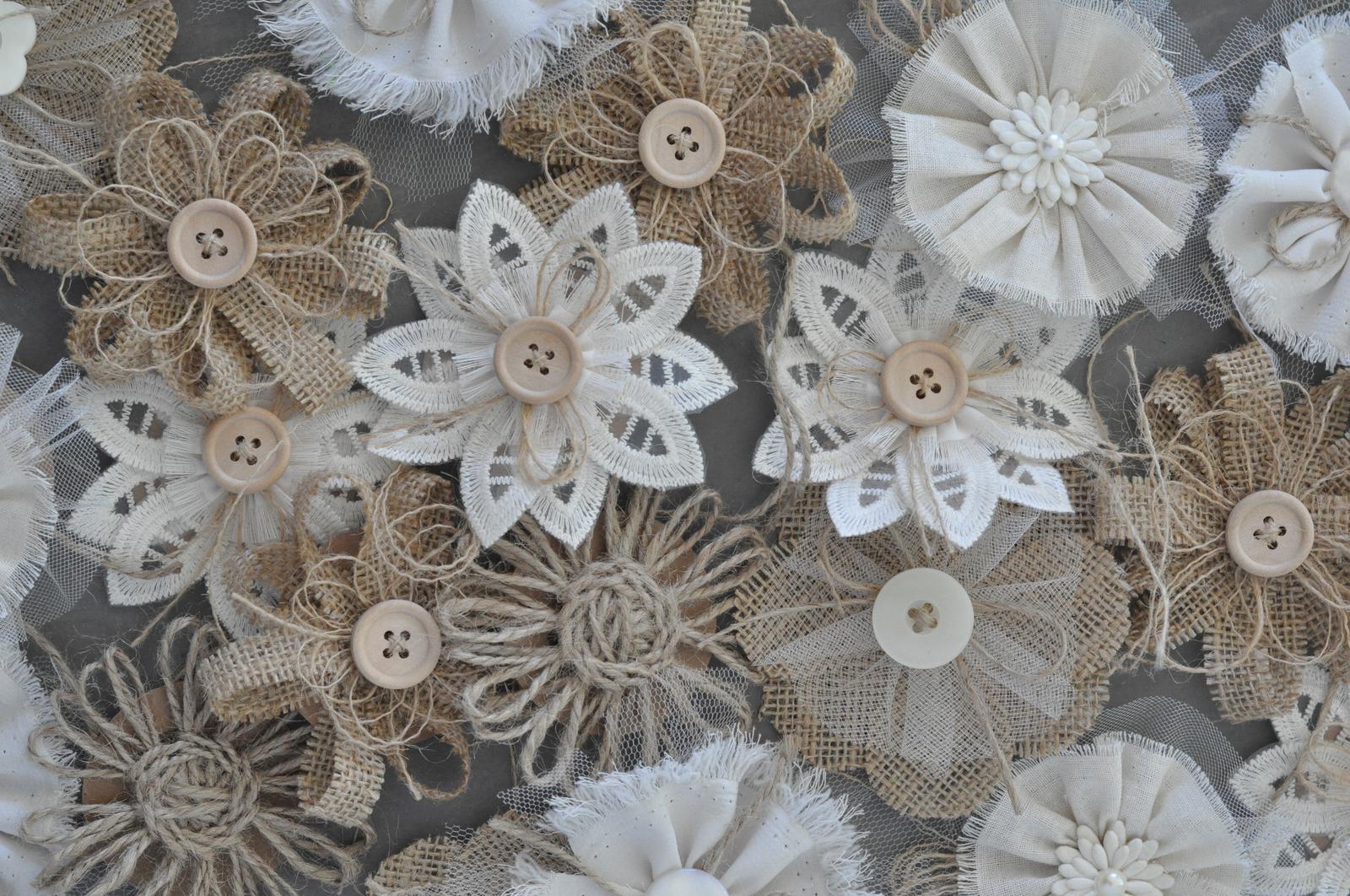 Gift Wrap Flowerettes