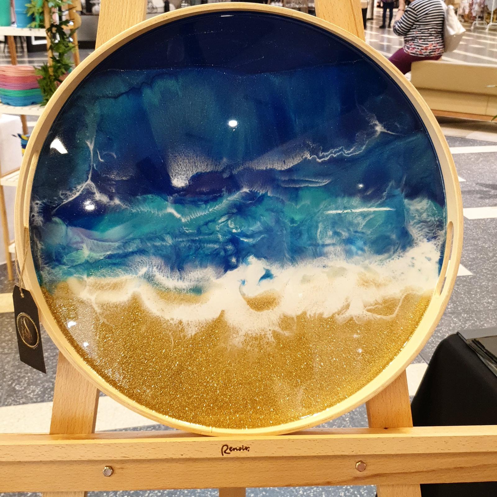 Serving tray