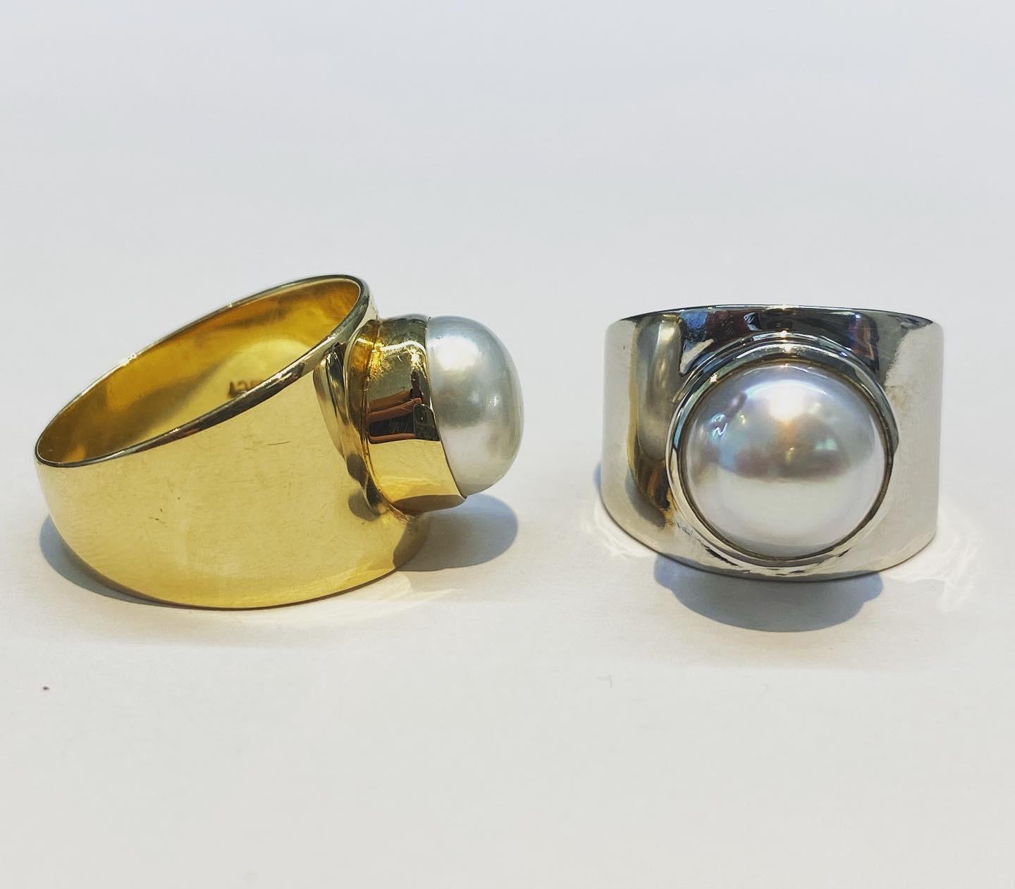 Custom, handmade 9kyg and Sterling Silver Keshi ring.